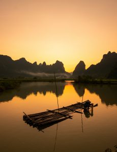 3- Chiều buông – Hoàng Văn Tuân