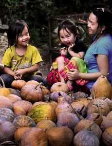 5- Bên mẹ – Huỳnh Mỹ Thuận