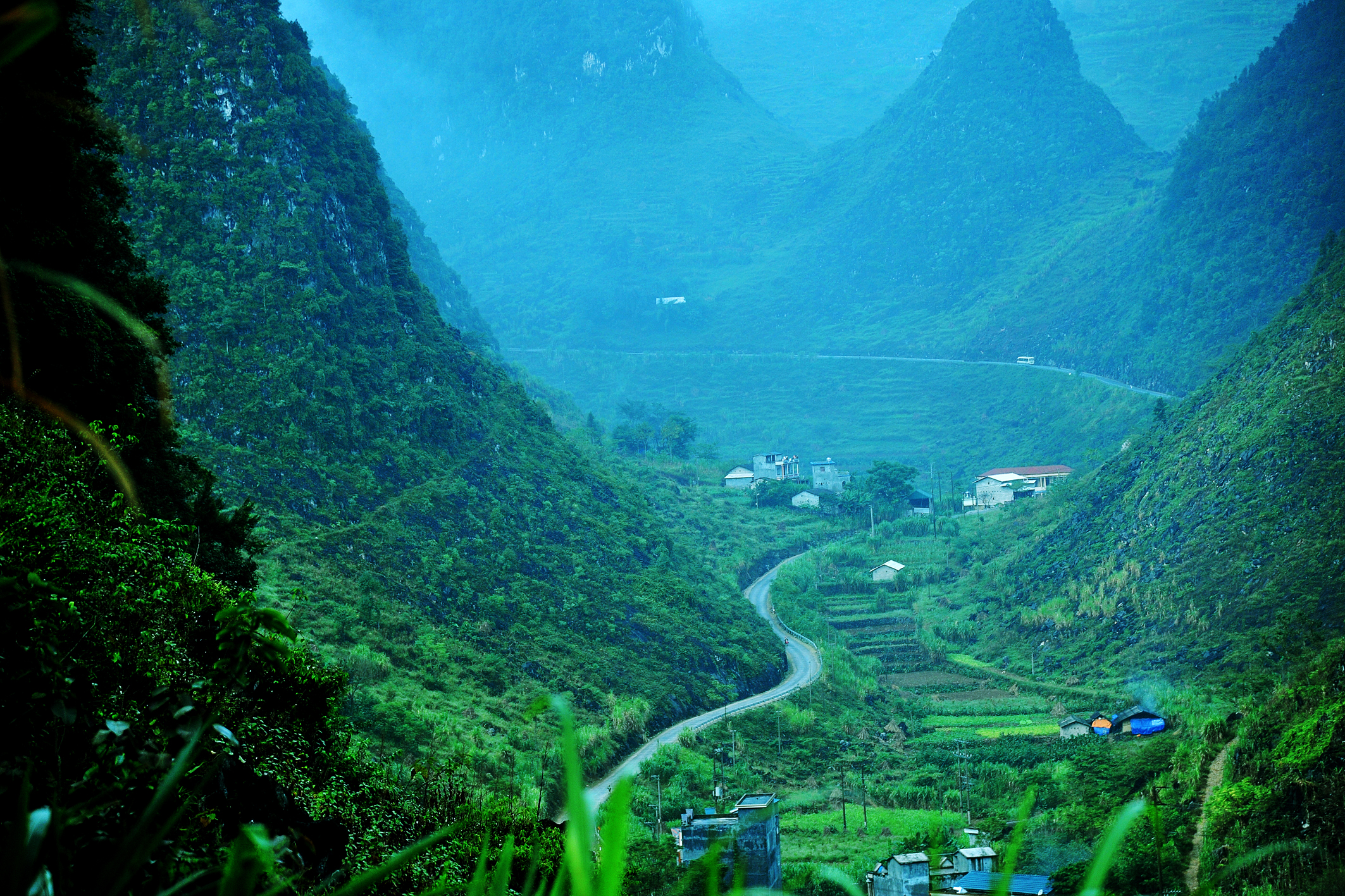 3- Cung đường hạnh phúc – Huỳnh Mỹ Thuận