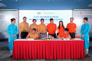 Vietnam Airlines và FPT tái ký kết thỏa thuận hợp tác chiến lược lần thứ 3