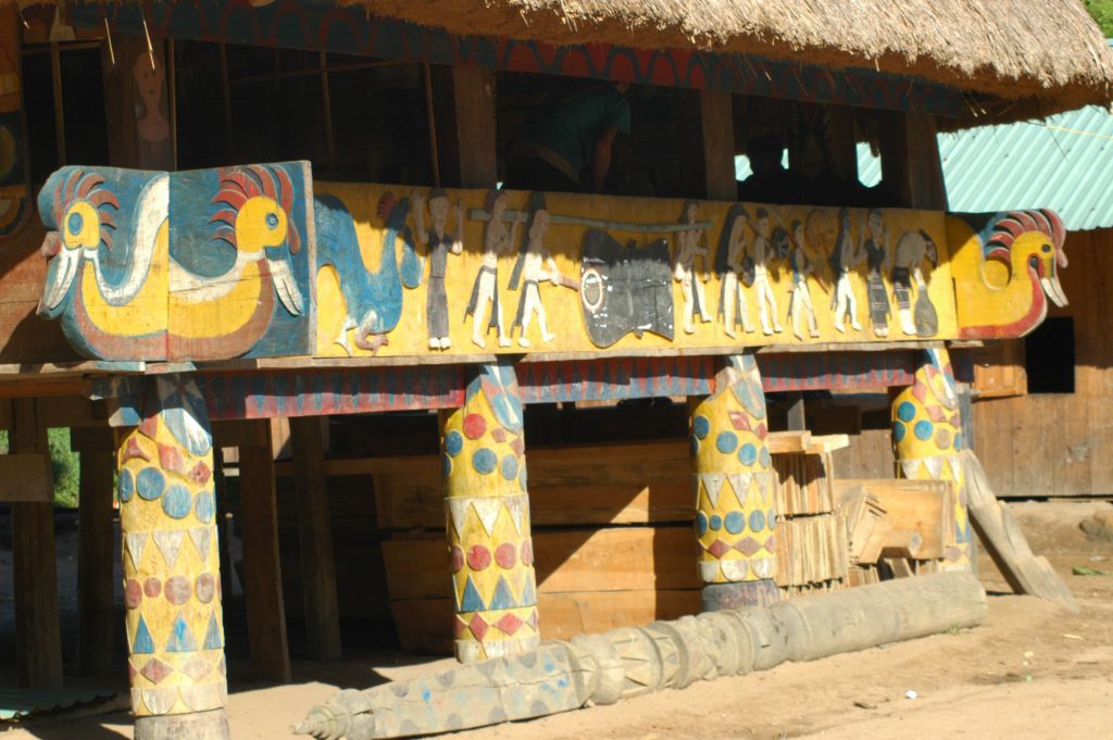 A5 Tấm Ván Thưng Thể Hiện Hình ảnh Lễ Hội Và Chim Tring Compressed 1024x681