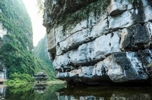 Khám phá Hành cung Vũ Lâm