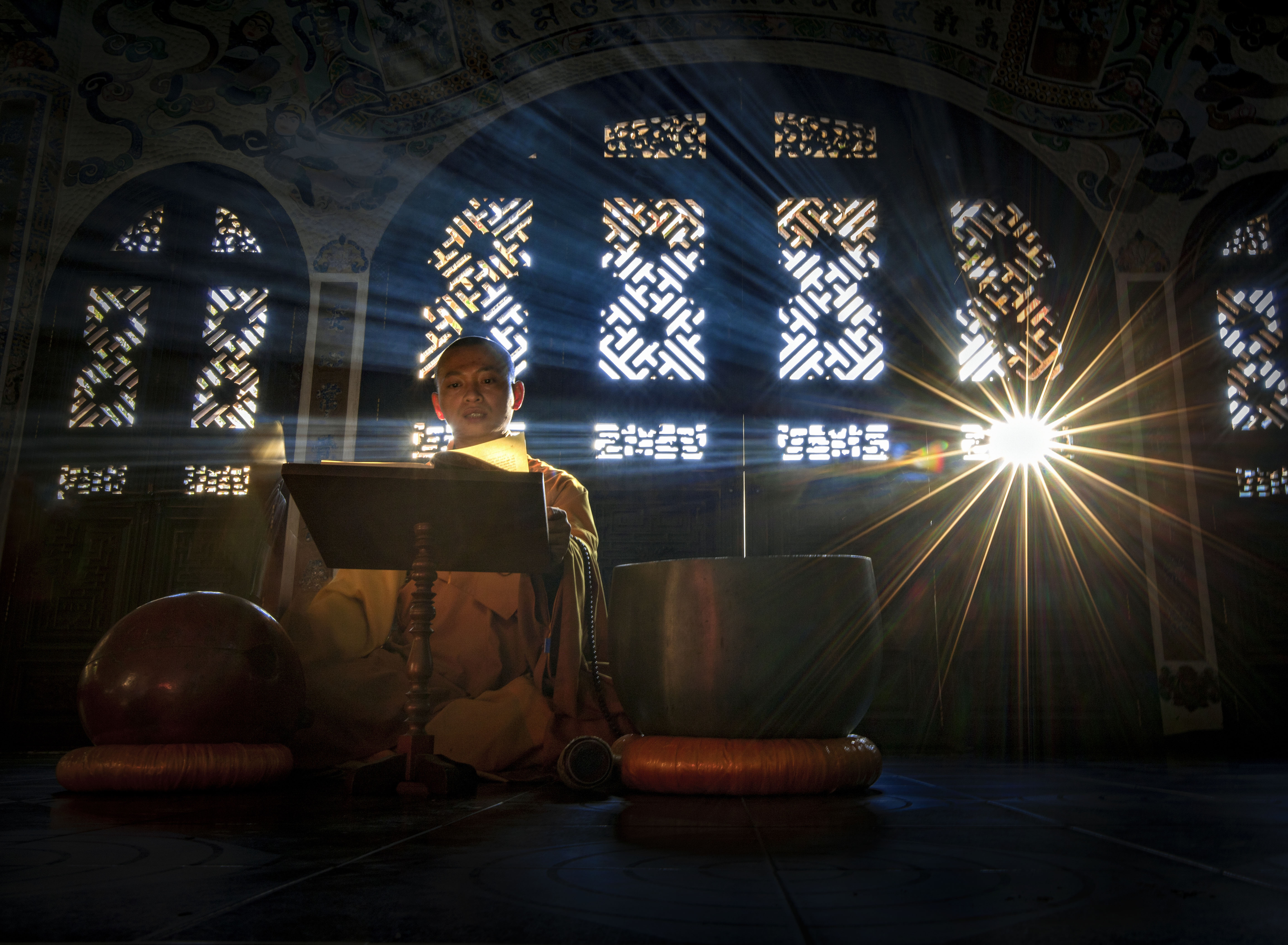 16- Chùa Ve Chai – Trần Ngọc Anh