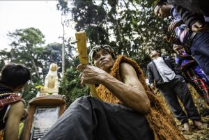 “Lạc” giữa vương quốc pơ mu