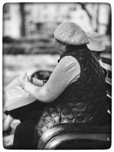 261 – Đông chạm ngõ – Lê Thị Tuyết Phương