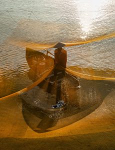 266- Bóng hình ngư phủ – Võ Văn Tiến