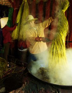 275- Nhuộm Cói – Trần Quỳ