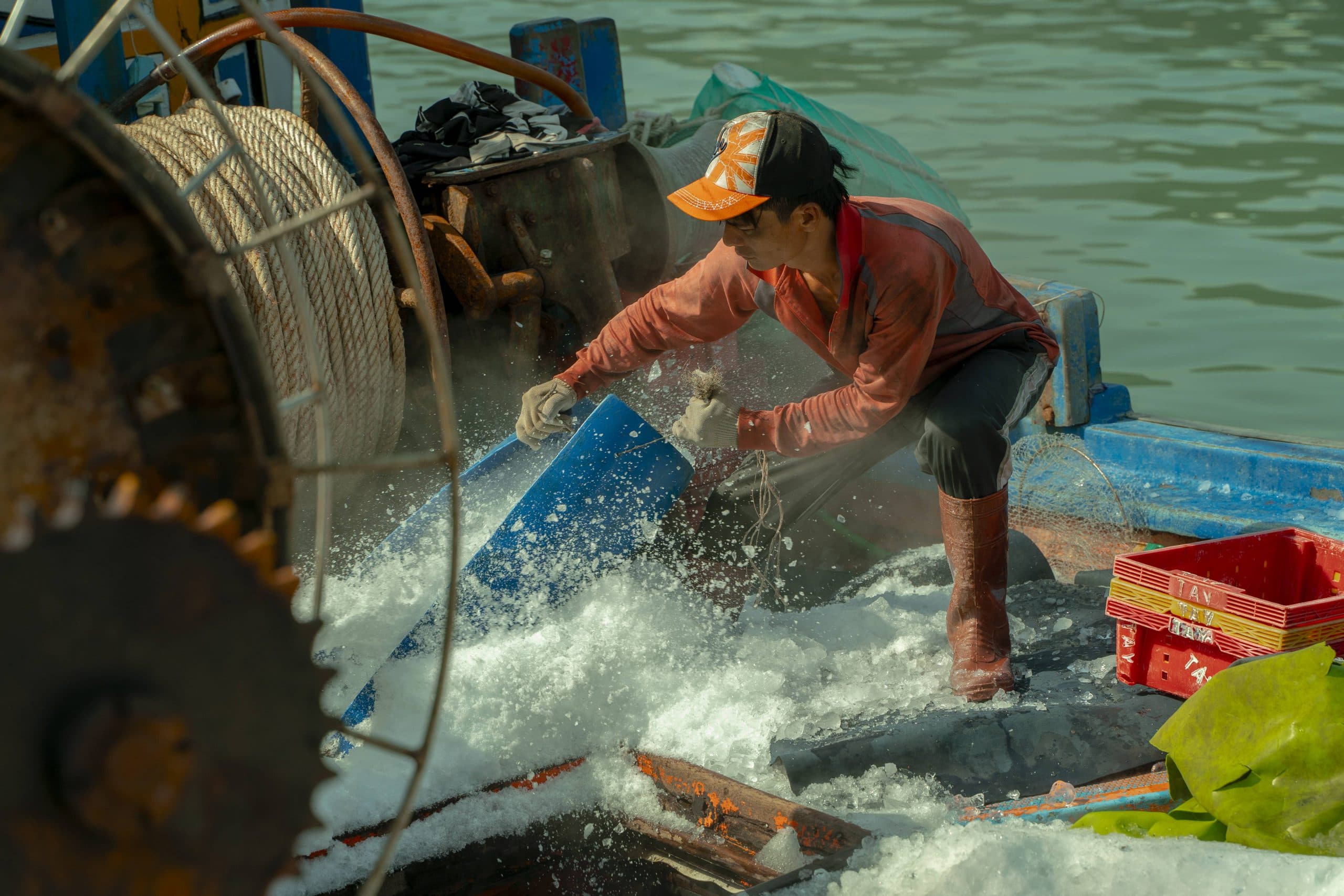 94- Cảng cá cửa bé Nha Trang – Lê Văn Đăng