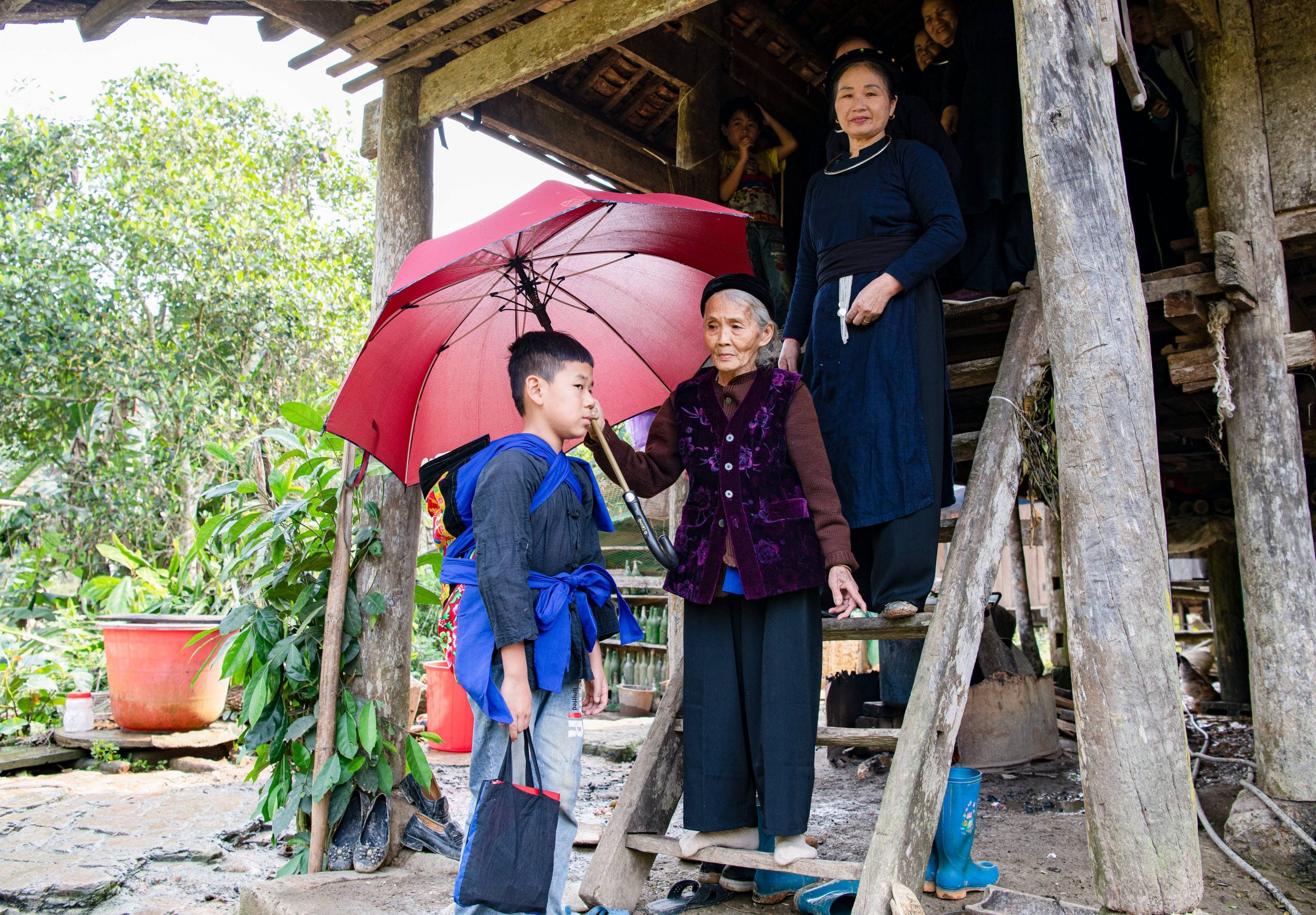 65- Lễ Ma Nhét của người Tày – Phan Huy Thiệp