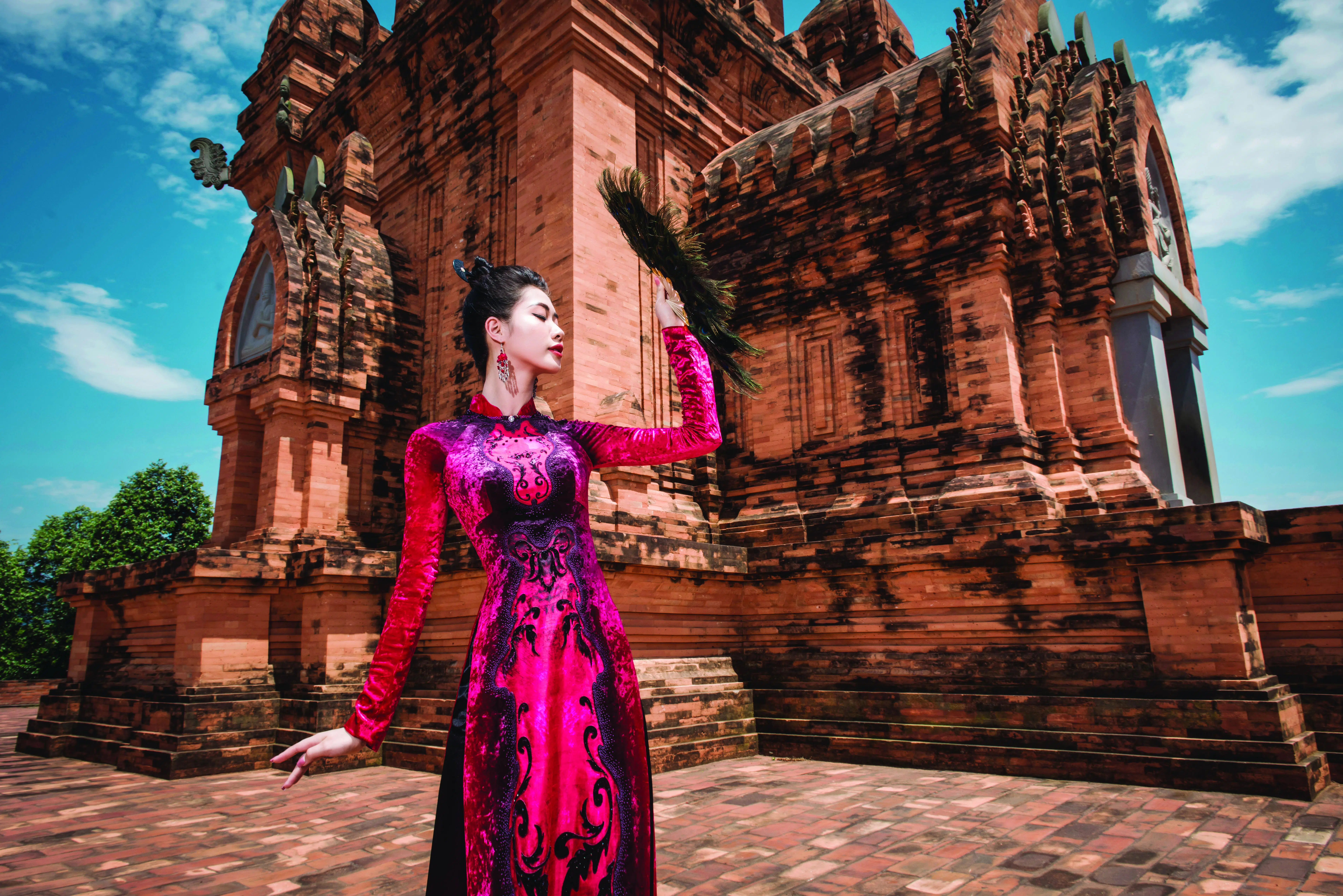 Về miền di sản