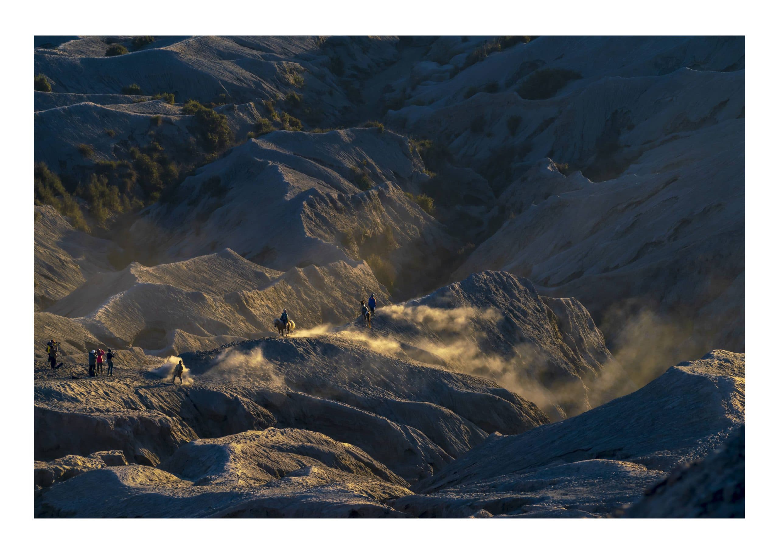 77- Núi lửa Bromo – Mai Thành Chương