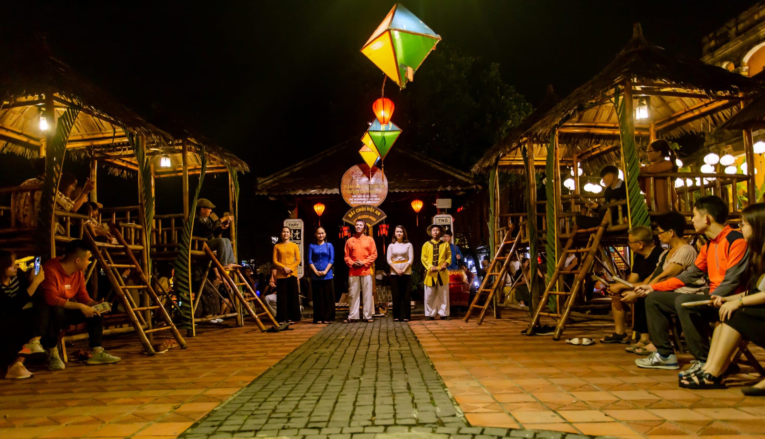 89- Bài chòi Hội An – Võ Văn Tiến