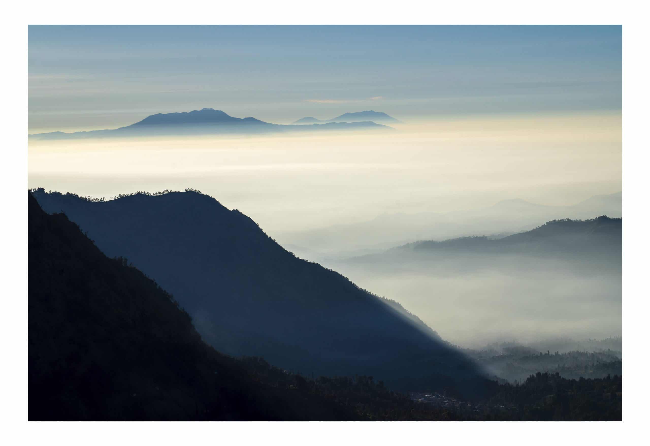 77- Núi lửa Bromo – Mai Thành Chương