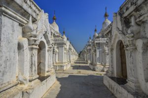 Mandalay, chạy theo bóng mặt trời