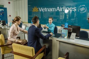 Linh hoạt mua vé bằng Tiền & Dặm