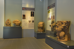 Điêu khắc Chăm Trà Kiệu ở bảo tàng cố đô