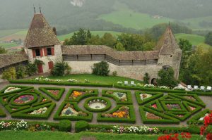 Cổ tích giữa đời thường