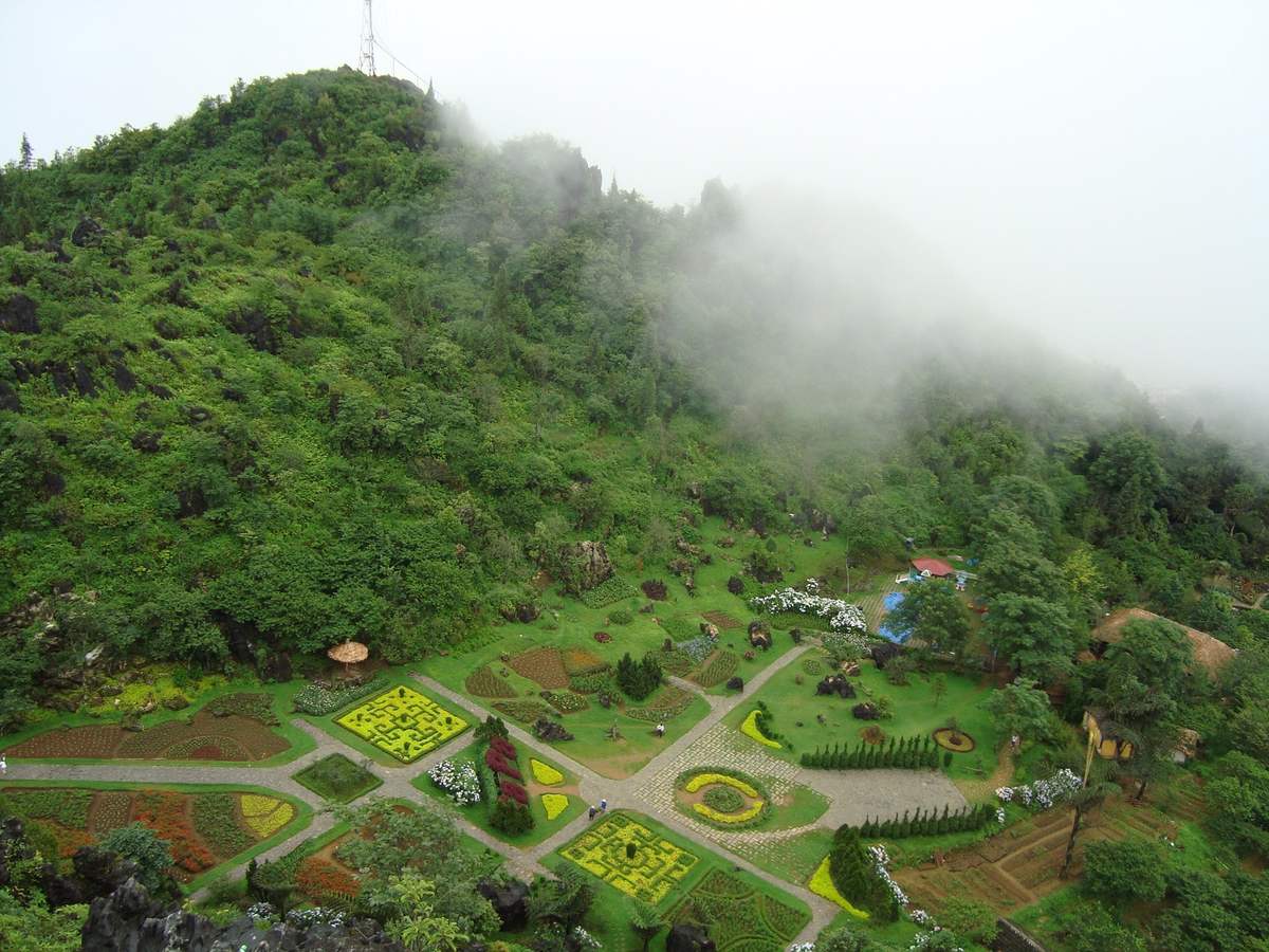 du lịch sinh thái núi Hàm Rồng