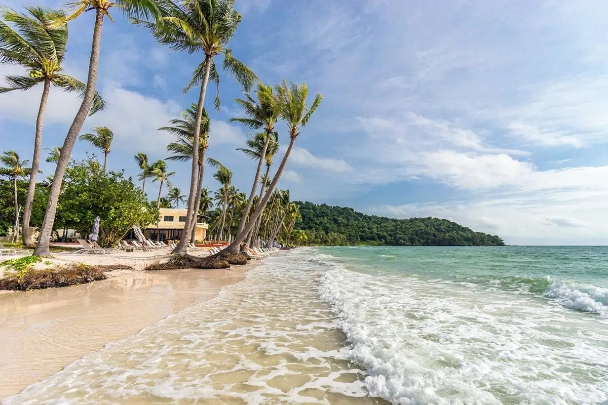 Du lịch Việt Nam biển rất được yêu thích khi mùa hè đến
