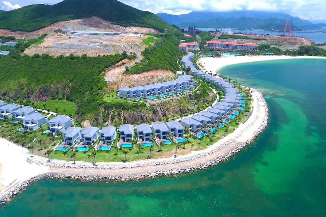 Vịnh Nha Trang tự hào là một trong 29 vịnh đẹp nhất thế giới