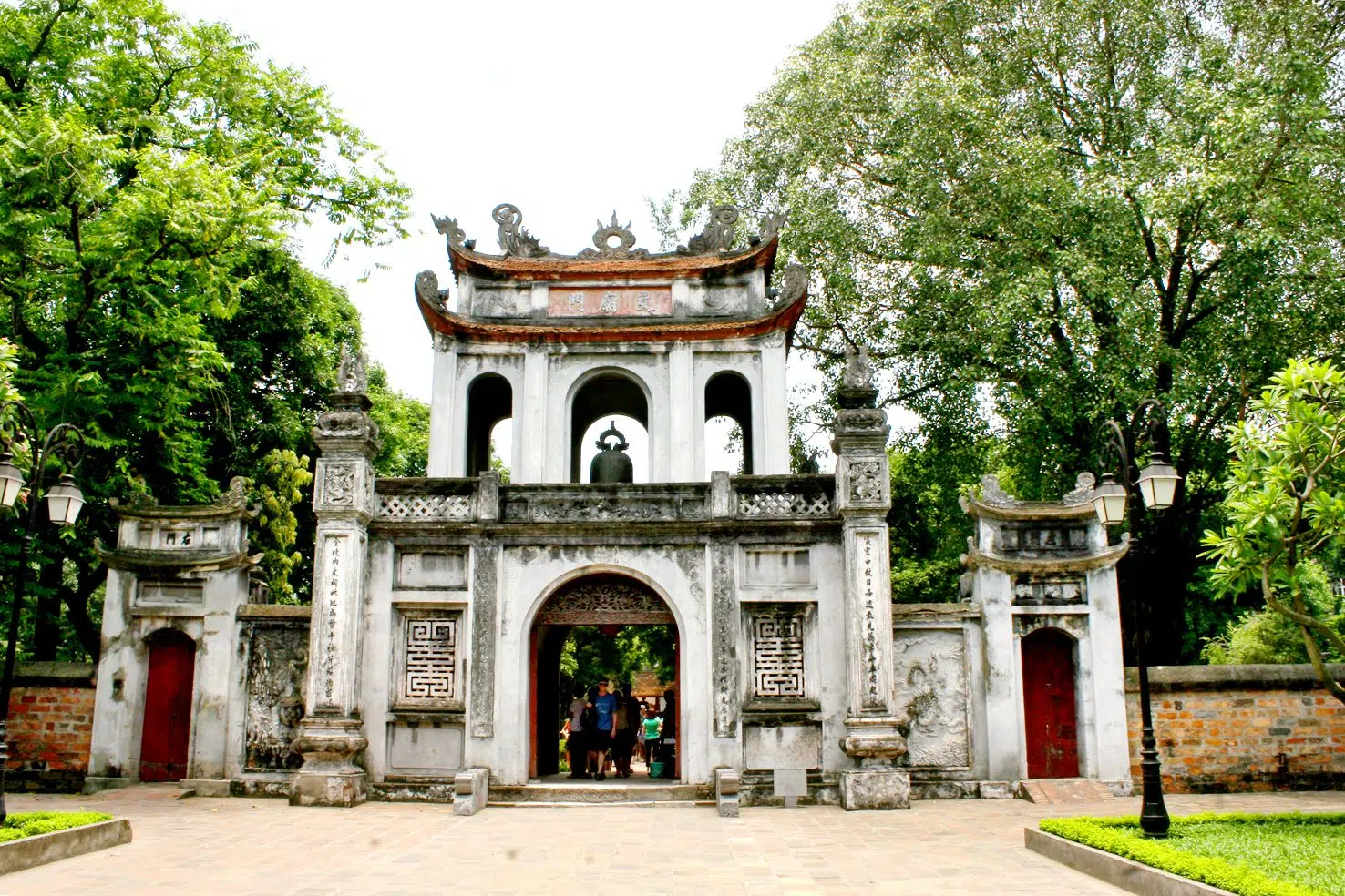 Văn Miếu - Quốc Tử Giám Hà Nội - nơi chứng kiến chặng đường trưởng thành của nhiều anh tài