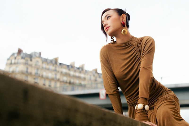 Kí gửi tuổi trẻ ở Paris