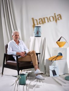 Khám phá hành trình mang lại sự sống mới cho những đồ đã cũ qua triển lãm sơn mài của Hanoia