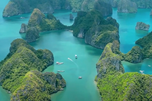 Quảng Ninh – Vẻ đẹp từ núi tới biển