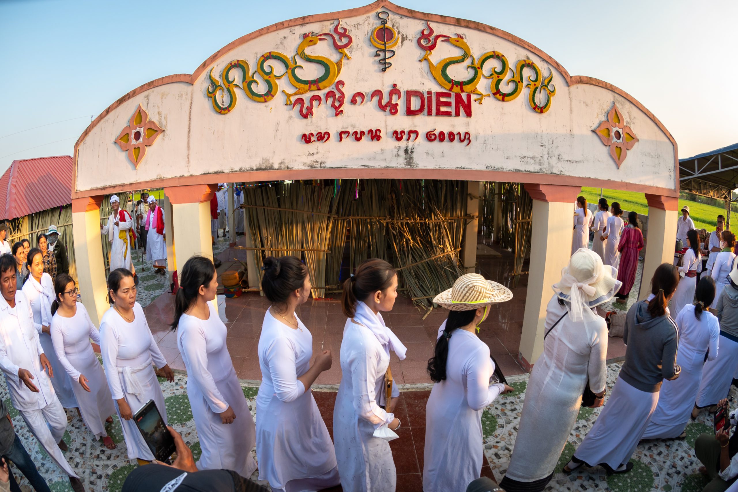 9. Lễ nhập Kút của đồng bào Chăm Bàlamôn – Nguyễn Văn Anh