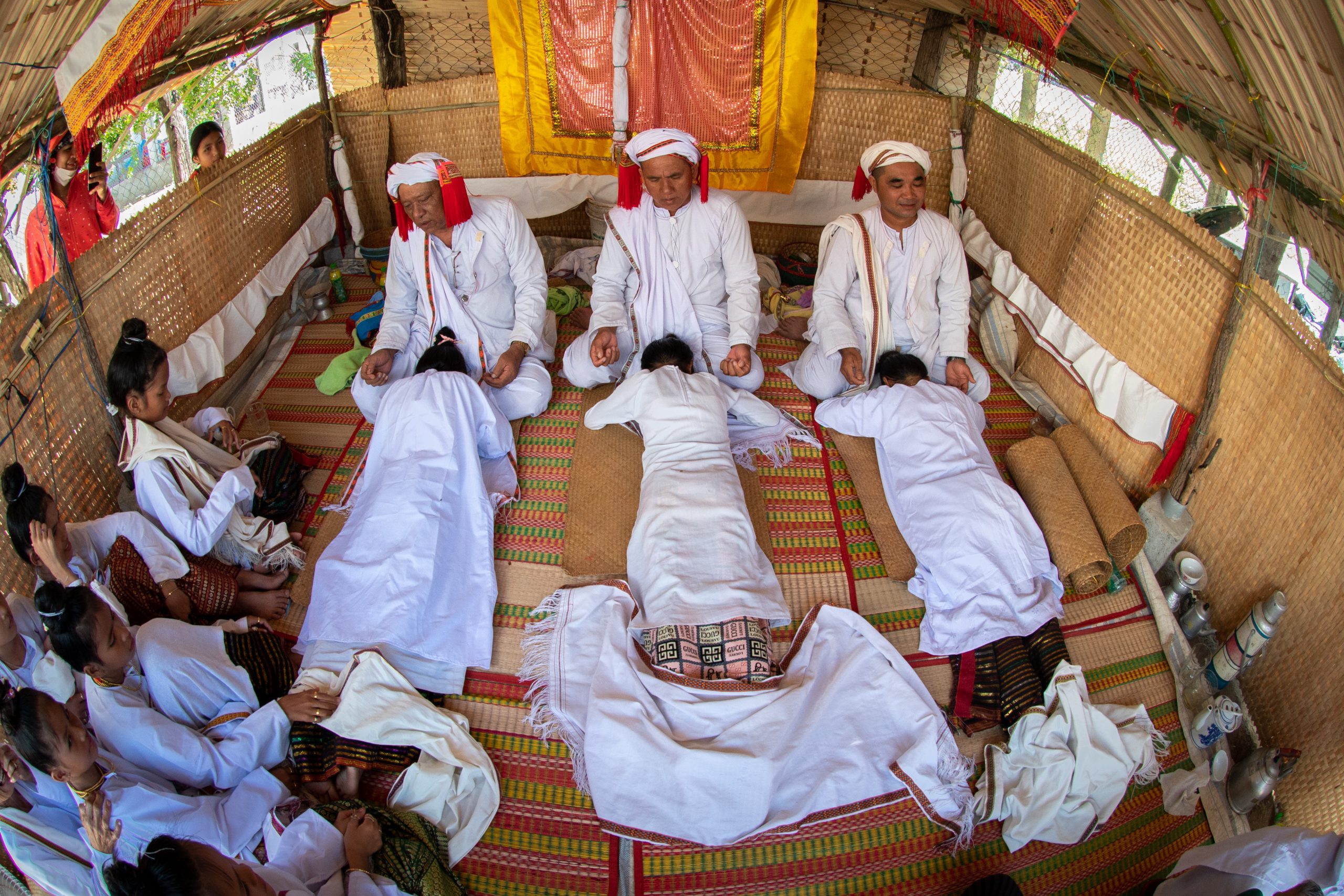 7. Lễ nhập đạo Bà Ni – Nguyễn Văn Anh