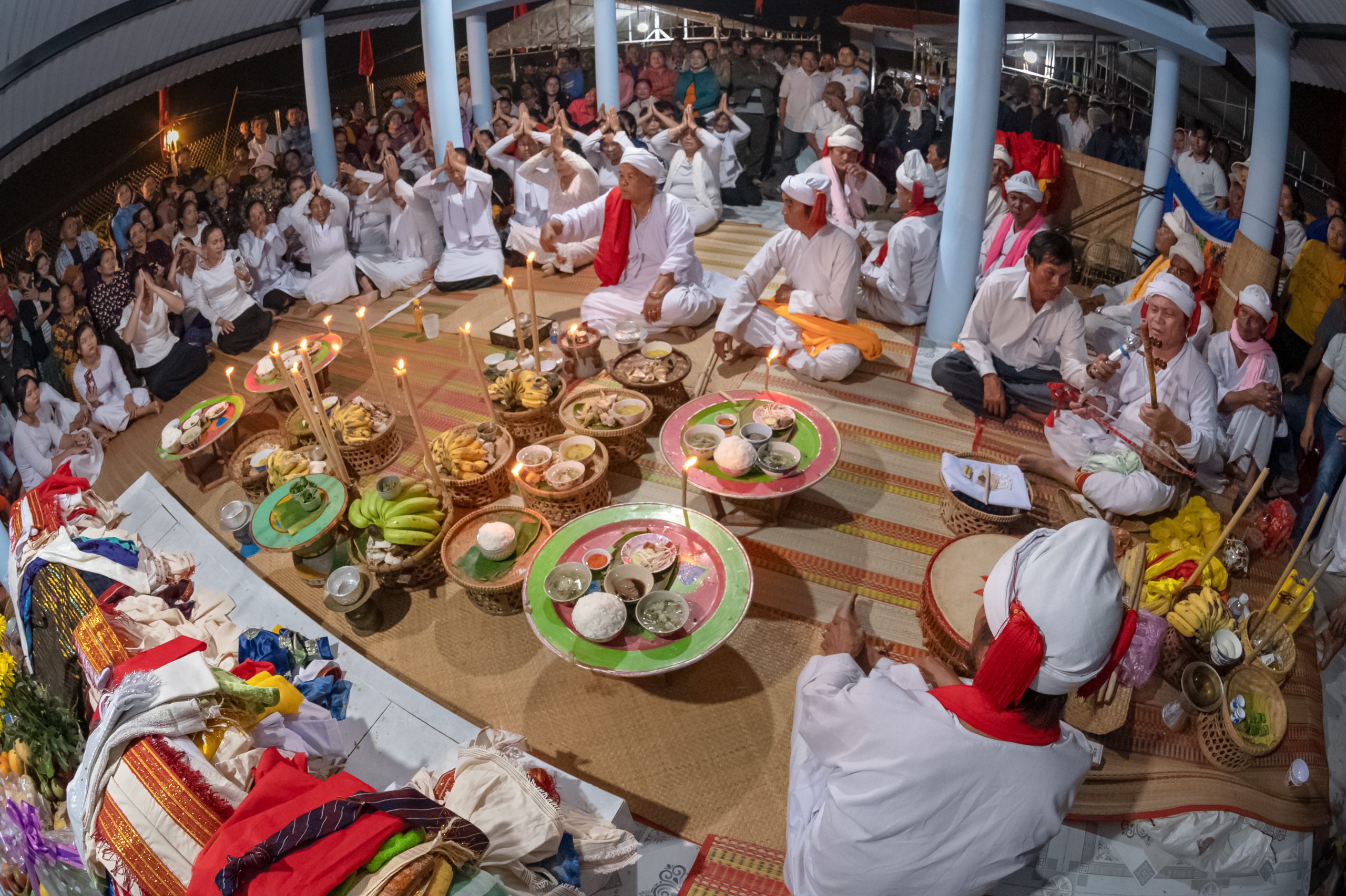 9. Lễ nhập Kút của đồng bào Chăm Bàlamôn – Nguyễn Văn Anh