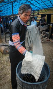 Dancing shades of indigo