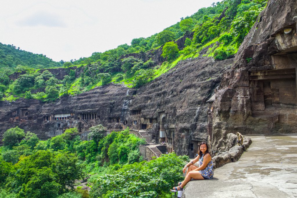 Viếng Thăm Từng Hang Dộng Ở Ajanta Như Dang Di Qua Hàng Ngàn Năm Lịch Sử Dể Trở Về Quá Khứ. 1024x683