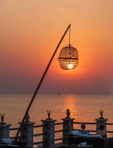 44.Hoàng hôn đảo ngọc – Đan Khôi