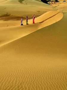 63.Qua đồi cát Nam Cường – Huỳnh Mỹ Thuận