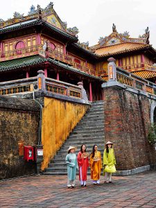 67.Cố đô Huế – Huỳnh Mỹ Thuận