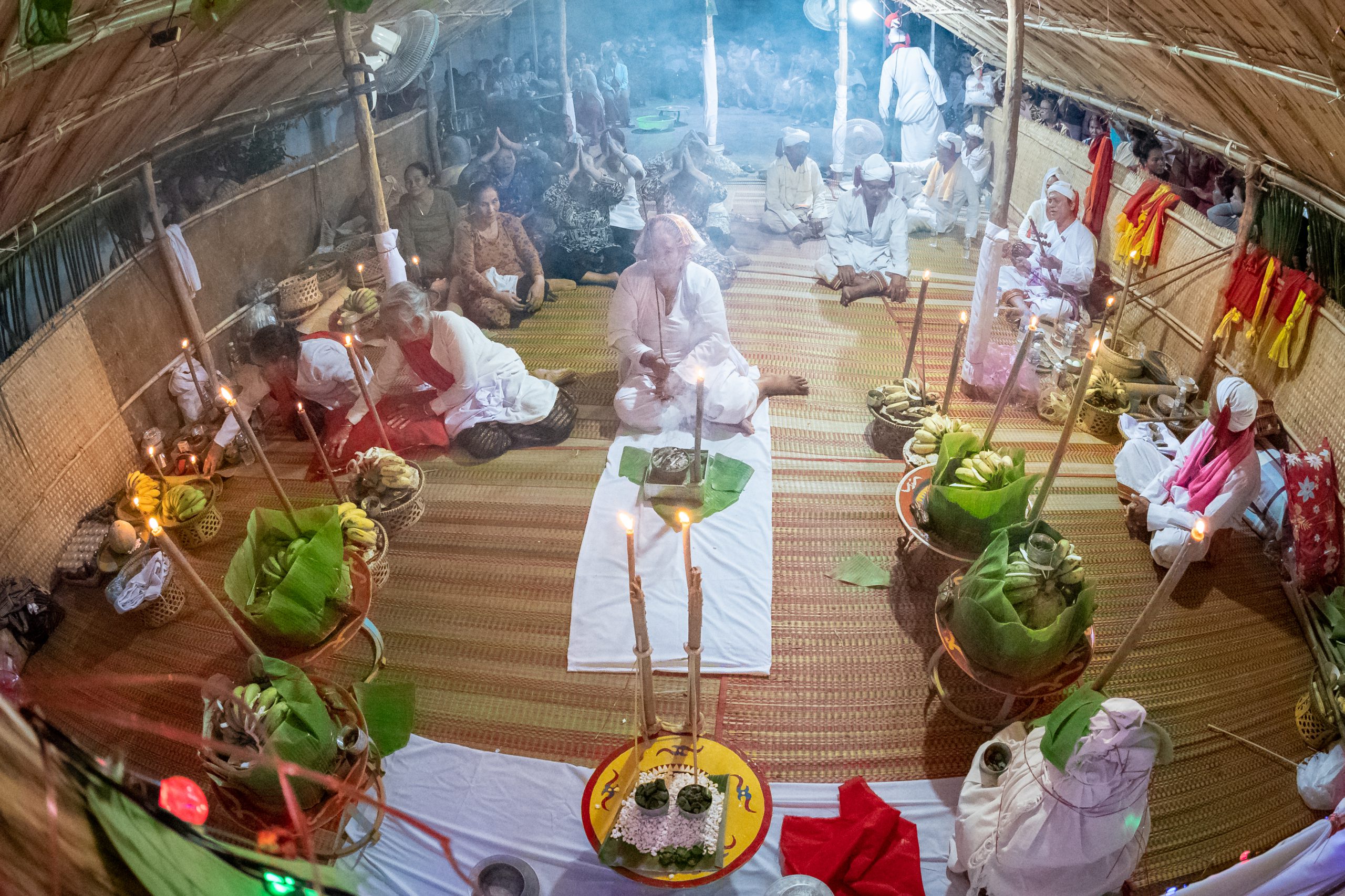 25.Lễ phong chức bà Bóng (Muh Pajơw) – Nguyễn Văn Anh