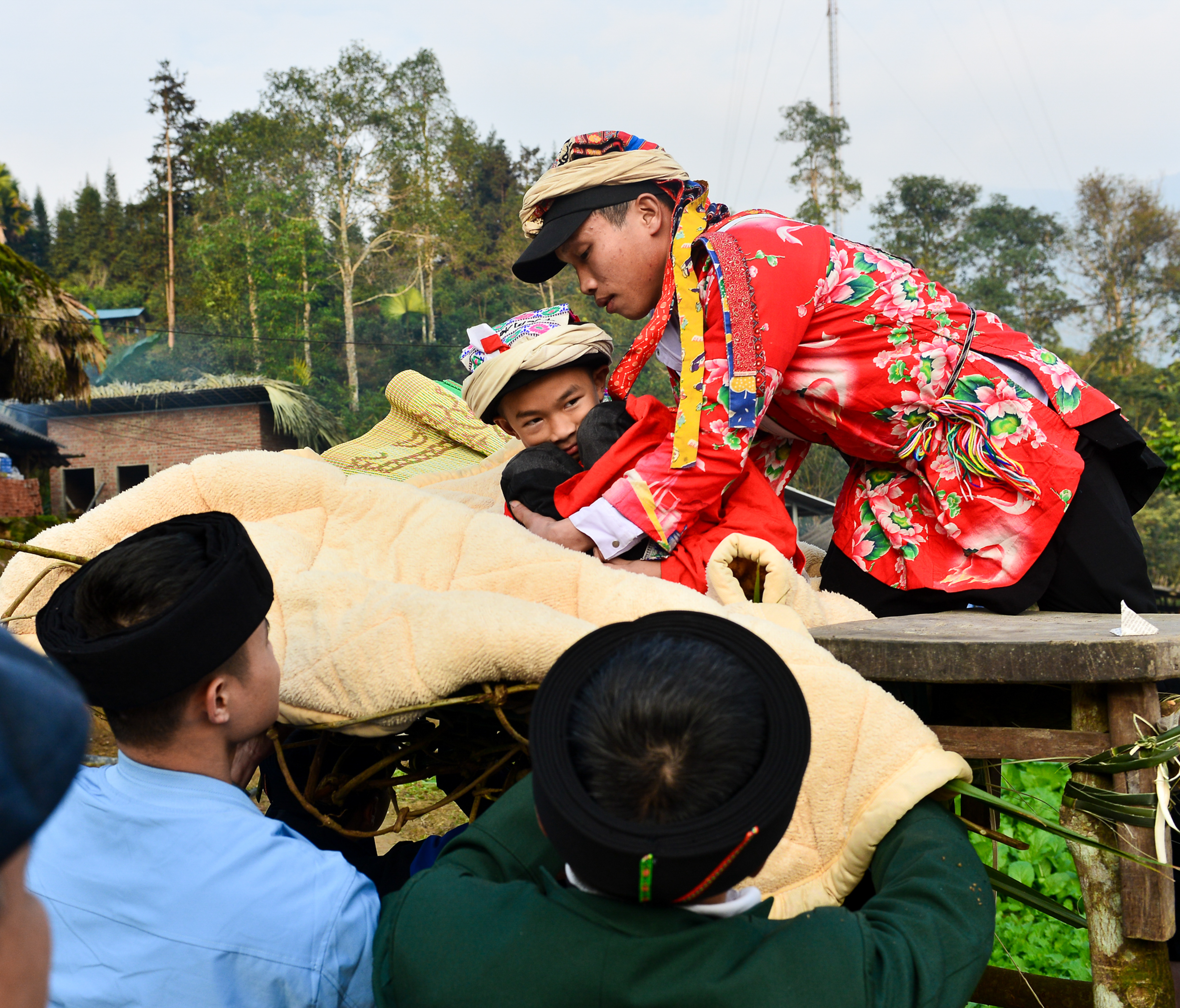 41.Sắc màu văn hoá trong Lễ Cấp Sắc của người Dao Áo Dài tại Hà Giang – Nguyễn Nam Thái