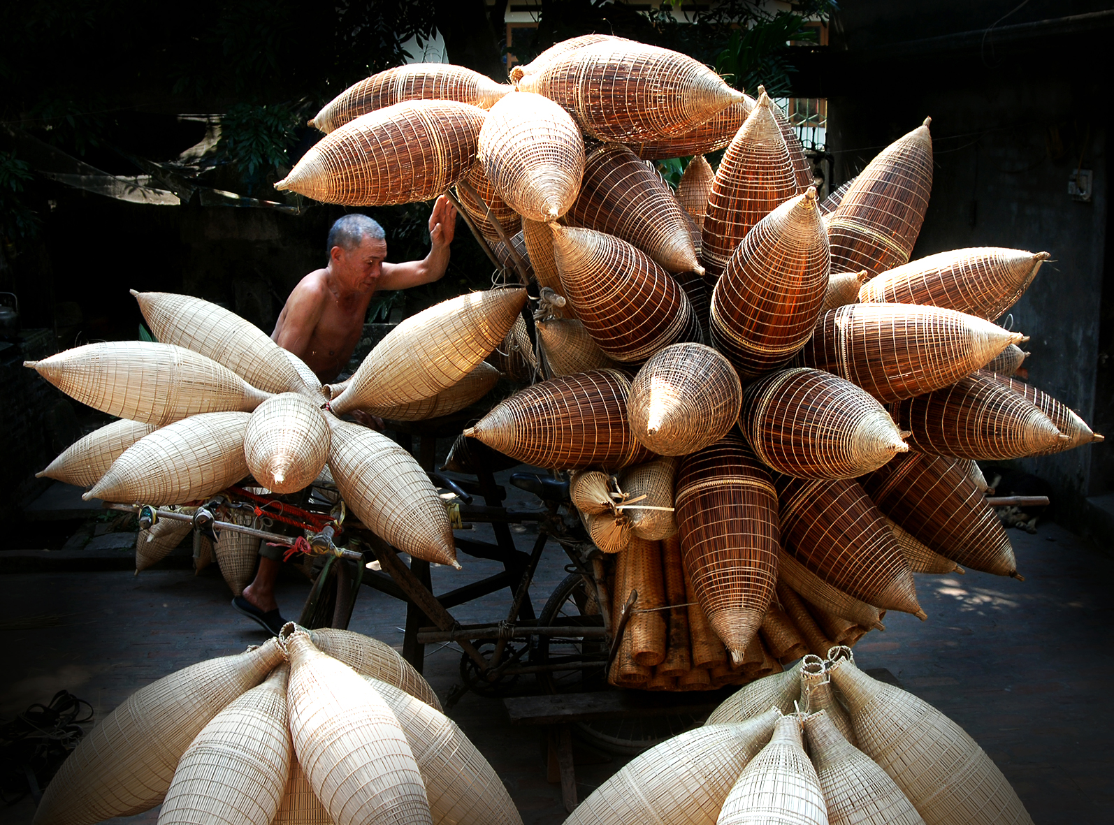 45.Nghề đan đó đậm chất miền quê thanh bình – Nguyễn Hữu Thanh