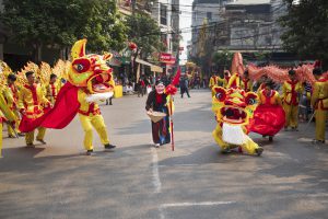 73.Con đĩ đánh bồng – điệu múa cổ đất Thăng Long chỉ của riêng phái mạnh – Nguyễn Anh Tuấn