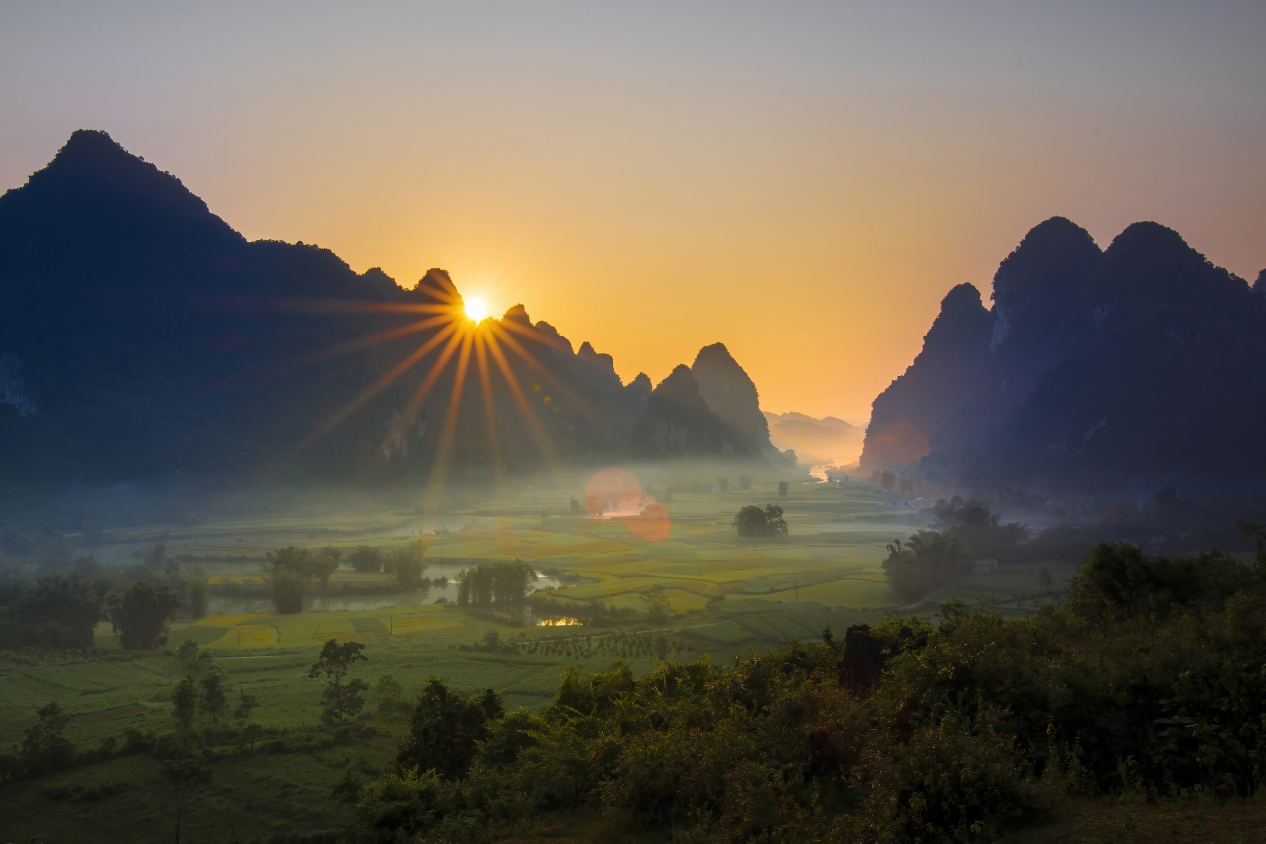 69.Nong nước Cao Bằng – Nguyễn Anh Tuấn