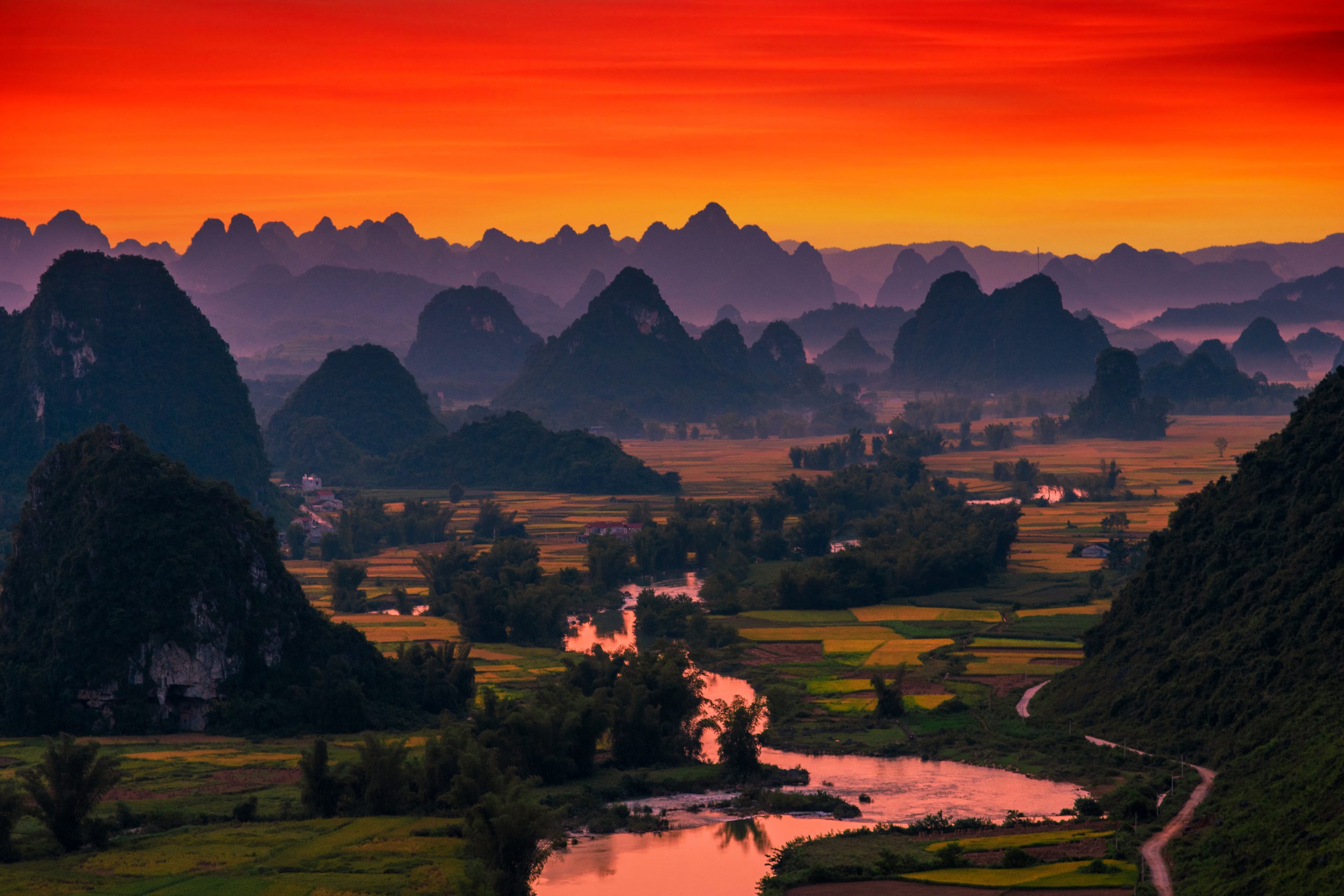 69.Nong nước Cao Bằng – Nguyễn Anh Tuấn