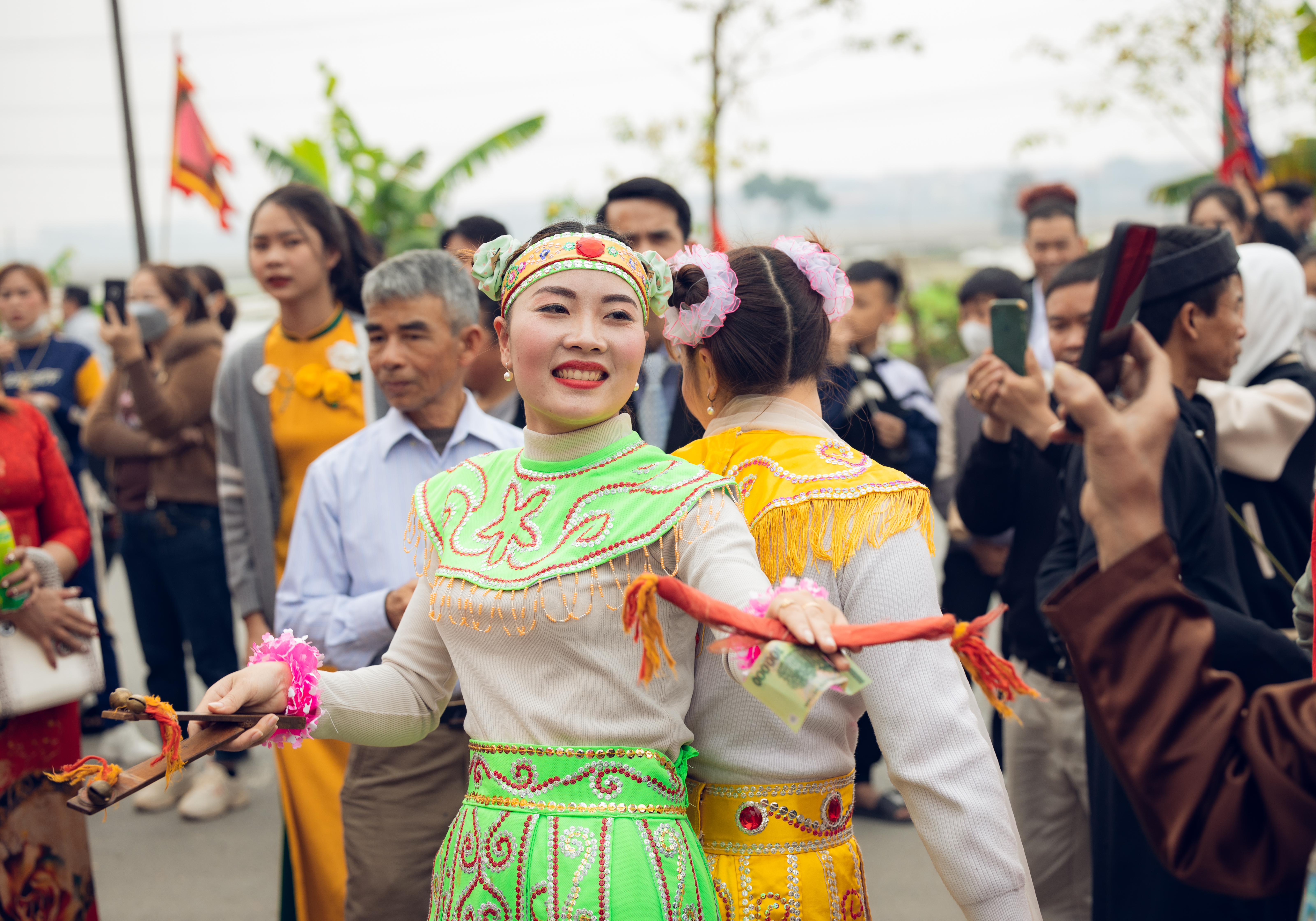 44.Lễ hội rước vua Đền Sái – Lê Quang Long