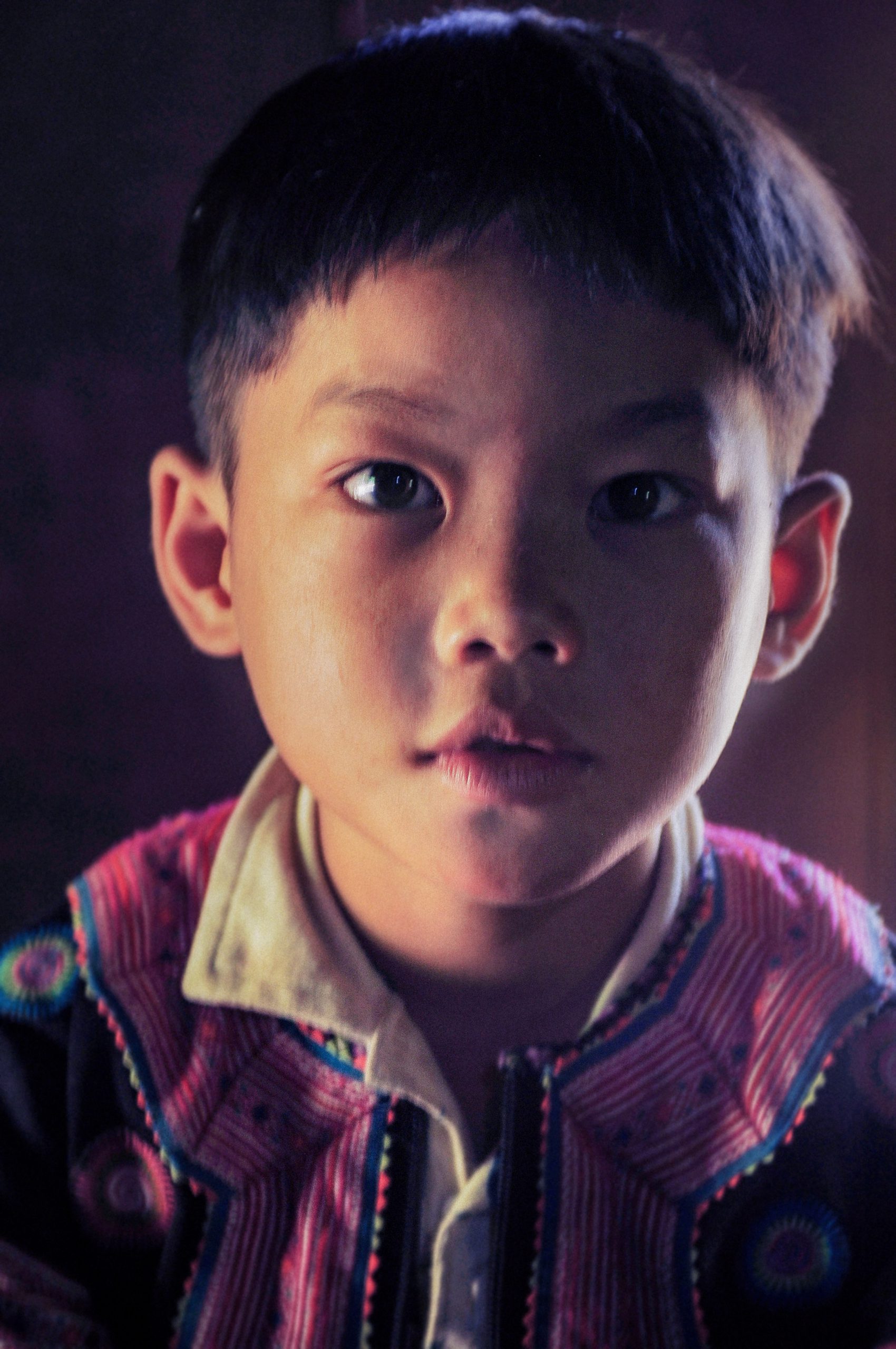 120.Những đứa trẻ H’Mông-Trần Dung