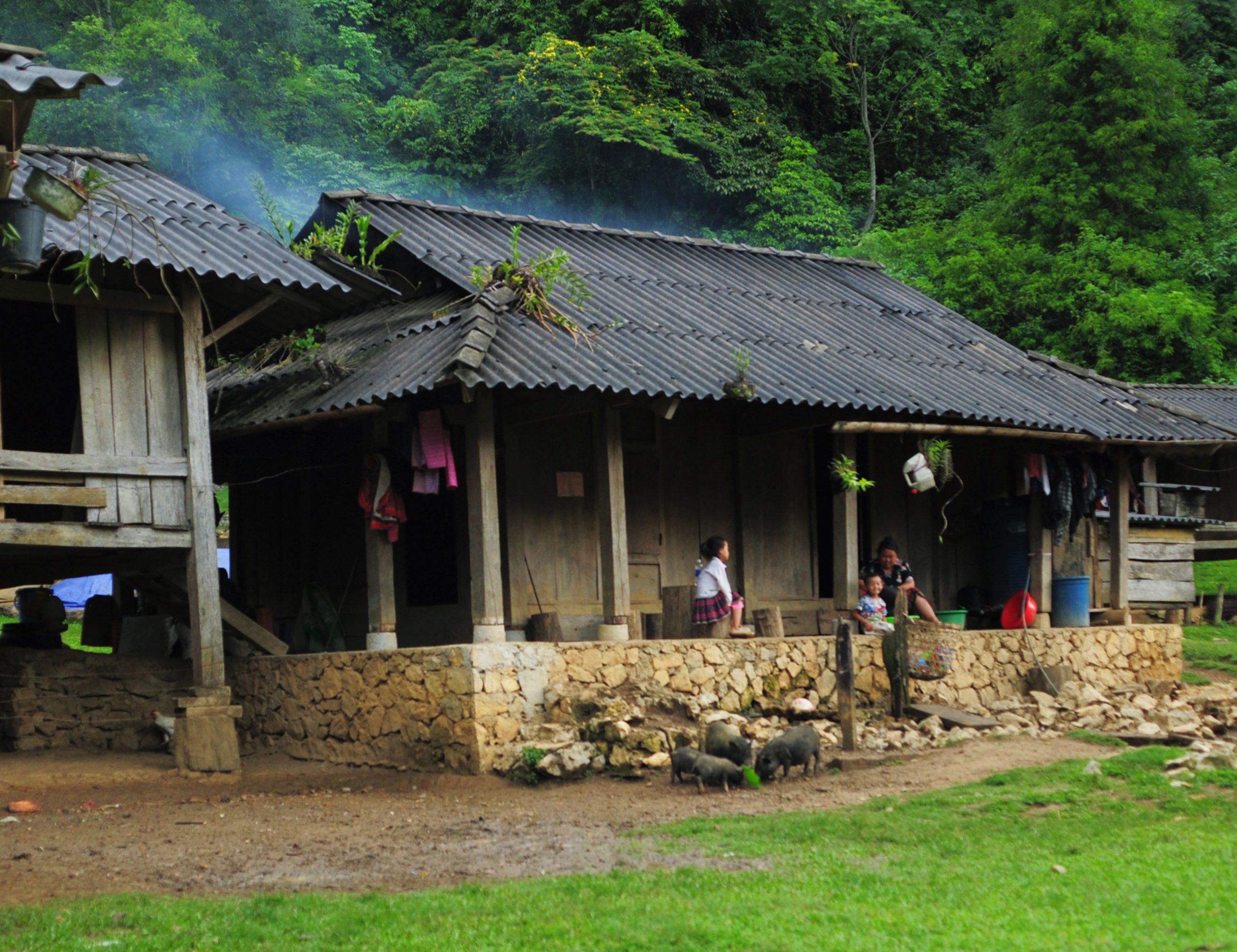 120.Những đứa trẻ H’Mông-Trần Dung