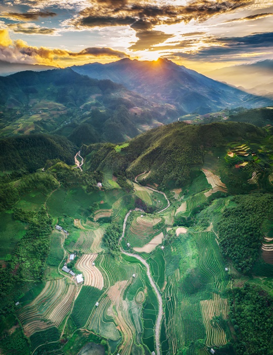 297. Hoàng hôn La Pán Tẩn – Đỗ Bá Hưng