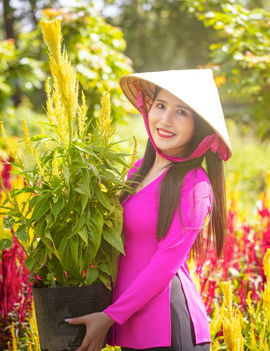 413. Xuân về trên làng hoa Sa Đéc – Kiều Nguyên Hiền Triết