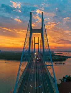 431. Bình minh cầu Phú Mỹ – Lê Hoàng Mến