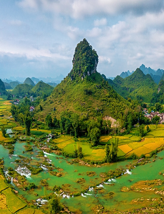 441. Thác Cò Là – Vẻ đẹp hoang sơ của miền non nước Trùng Khánh – Lê Hoàng Mến