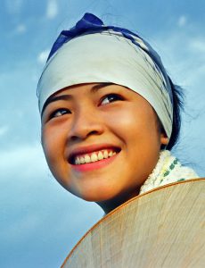 483. Thôn nữ – Vũ Dũng